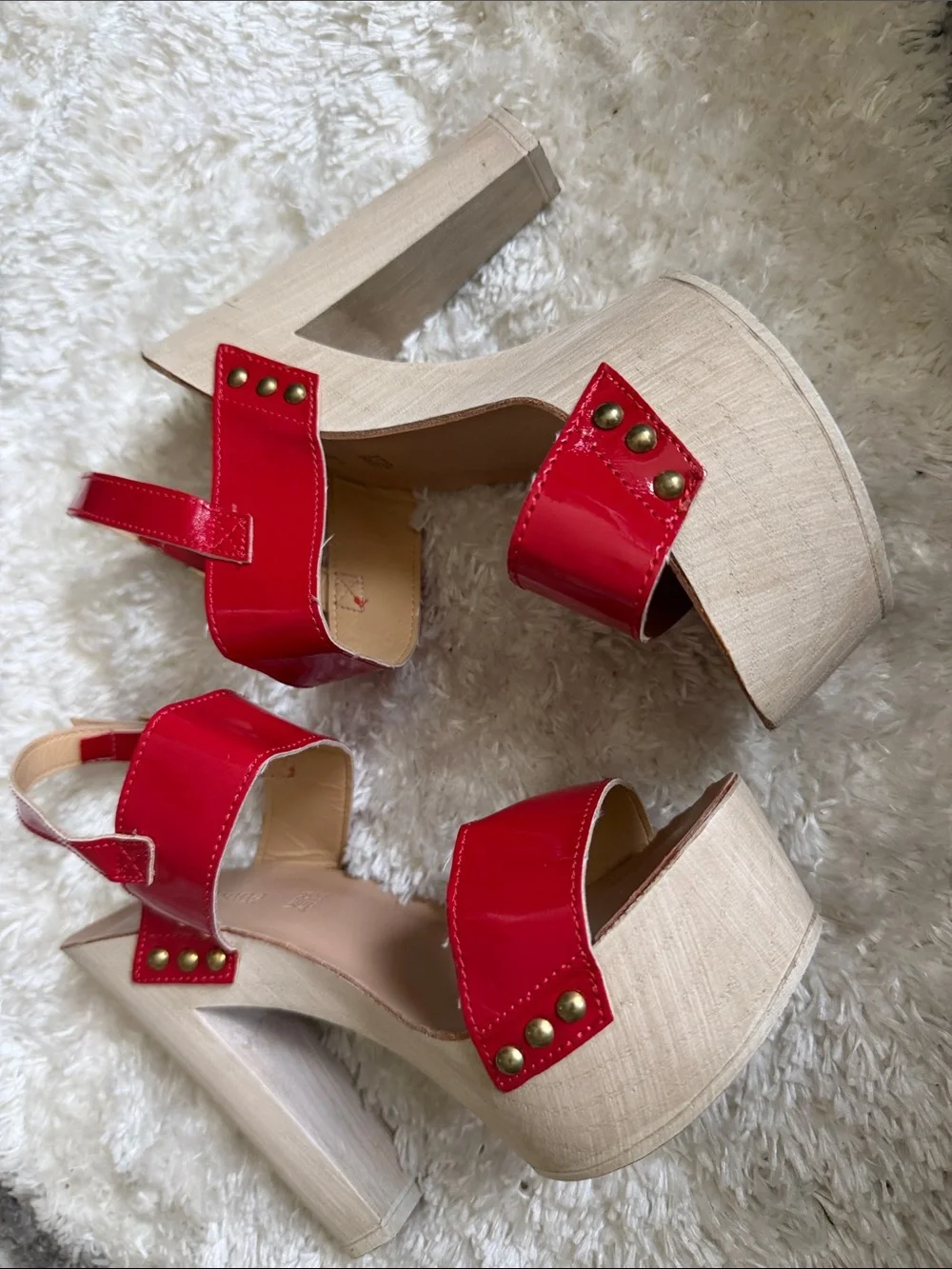 Vera Pelle Red Patent Platform Sandals with Wood-Effect Heel